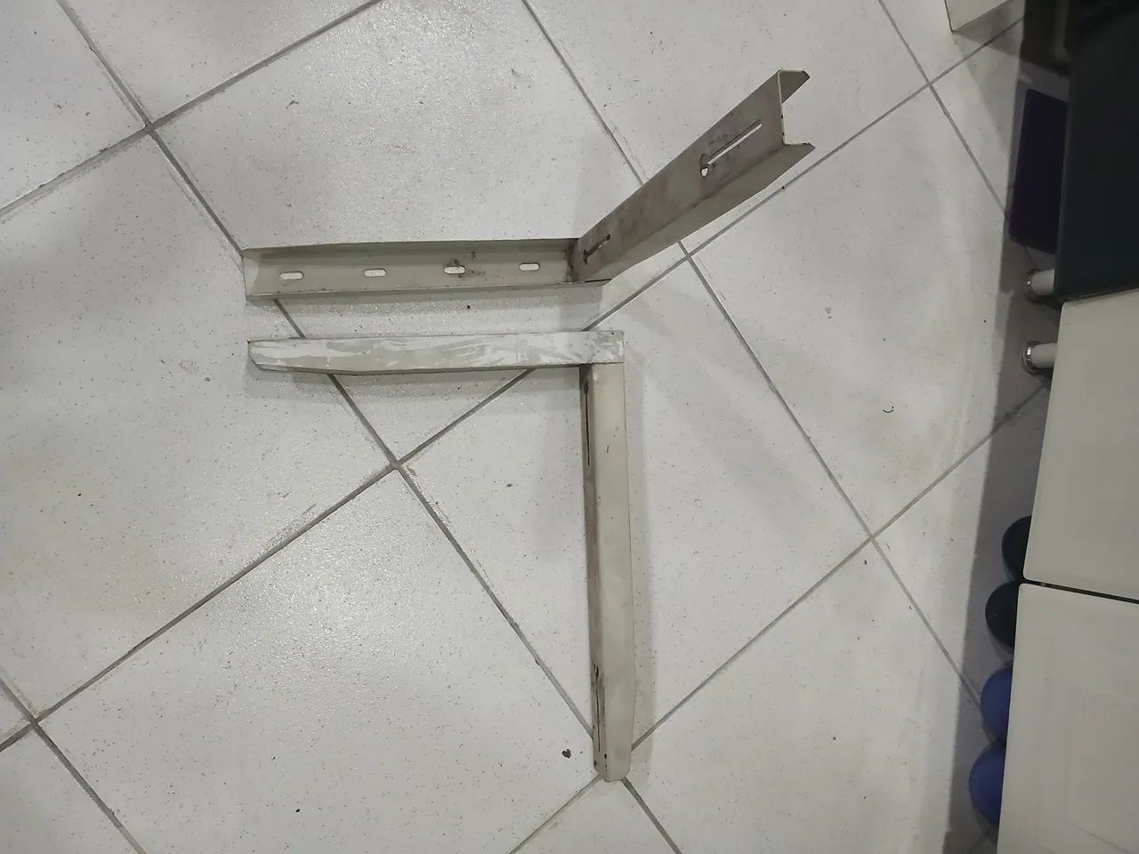 Suporte para ar condicionado split 