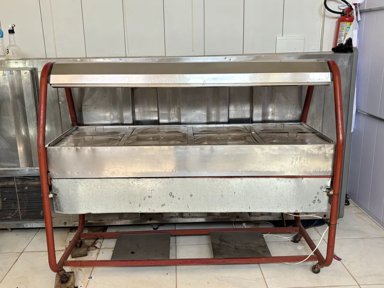 Vende se estufa quente pra restaurante 