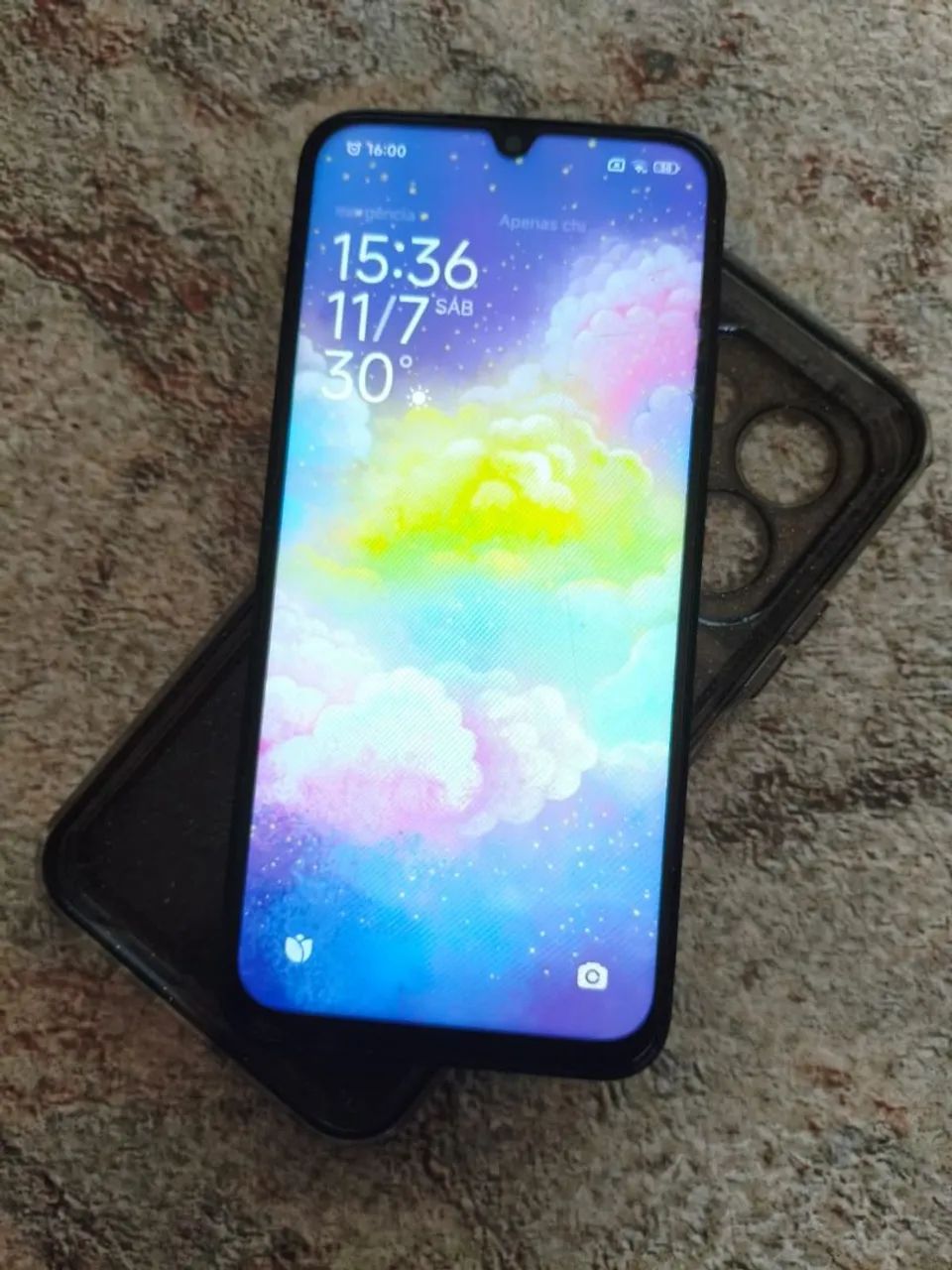 Celular 15C redimi semi-novo 