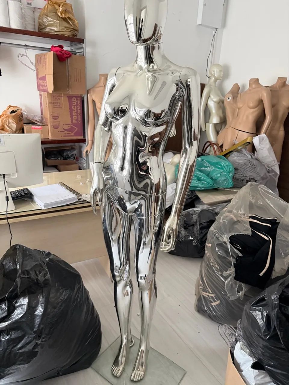 MANEQUINS - Foto 3