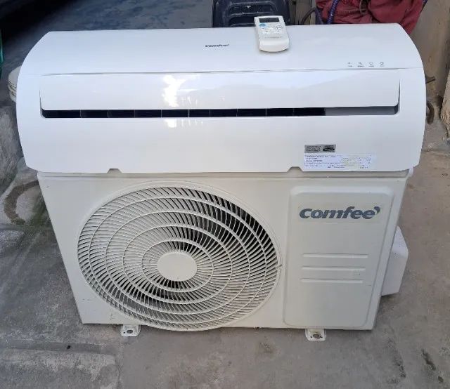 Ar condicionado ja instalado 9mil BTUs 