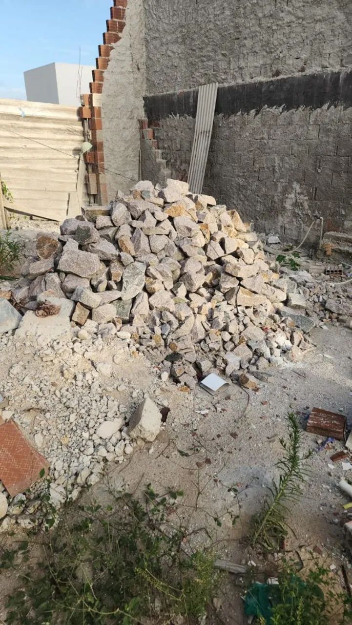 Pedra / telha brazilite