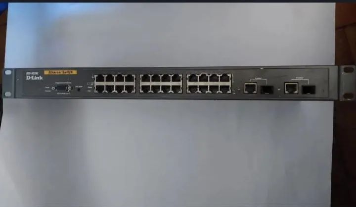 Switch Ethernet D- Link Des - 3226L Usado