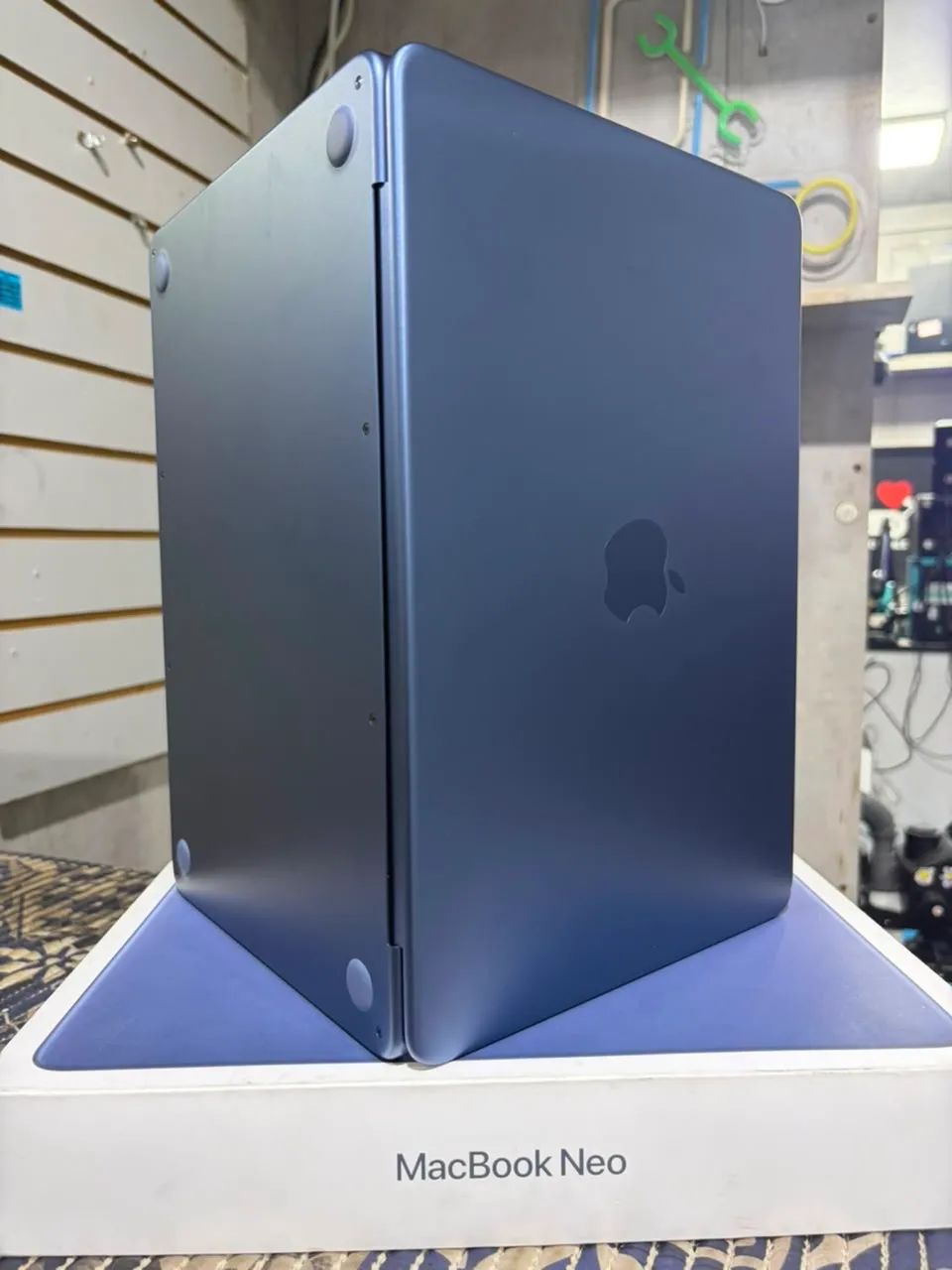 Apple Macbook Neo 13 (256gb) Azul Índigo - Notebooks - Mooca, São