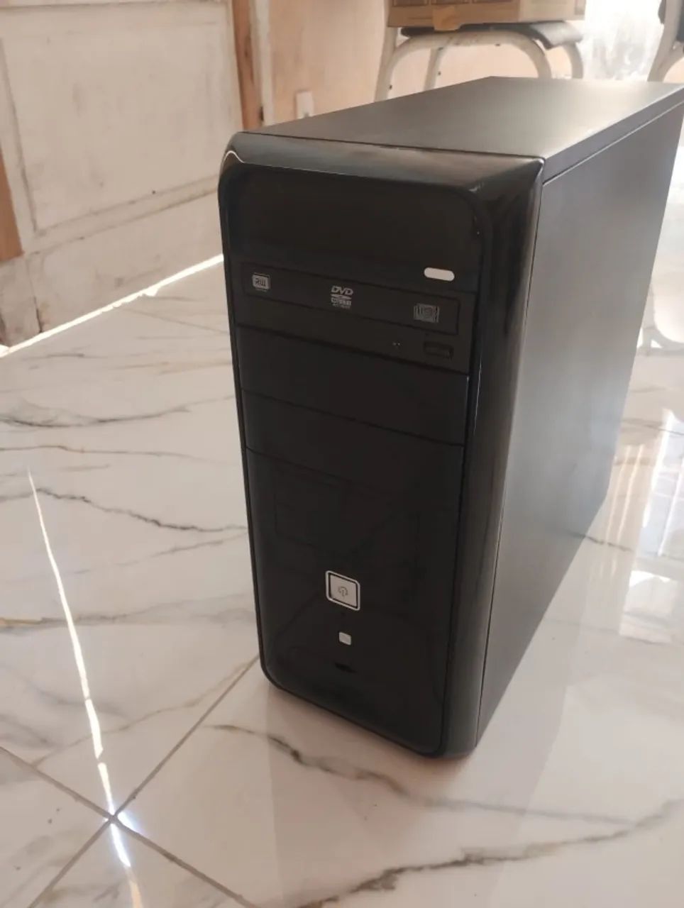 Computador pra reparo ou troca de peça.