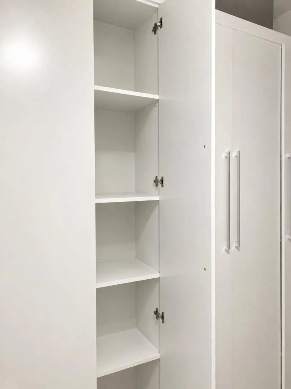 GUARDA ROUPA BRANCO 7 PORTAS - Foto 4