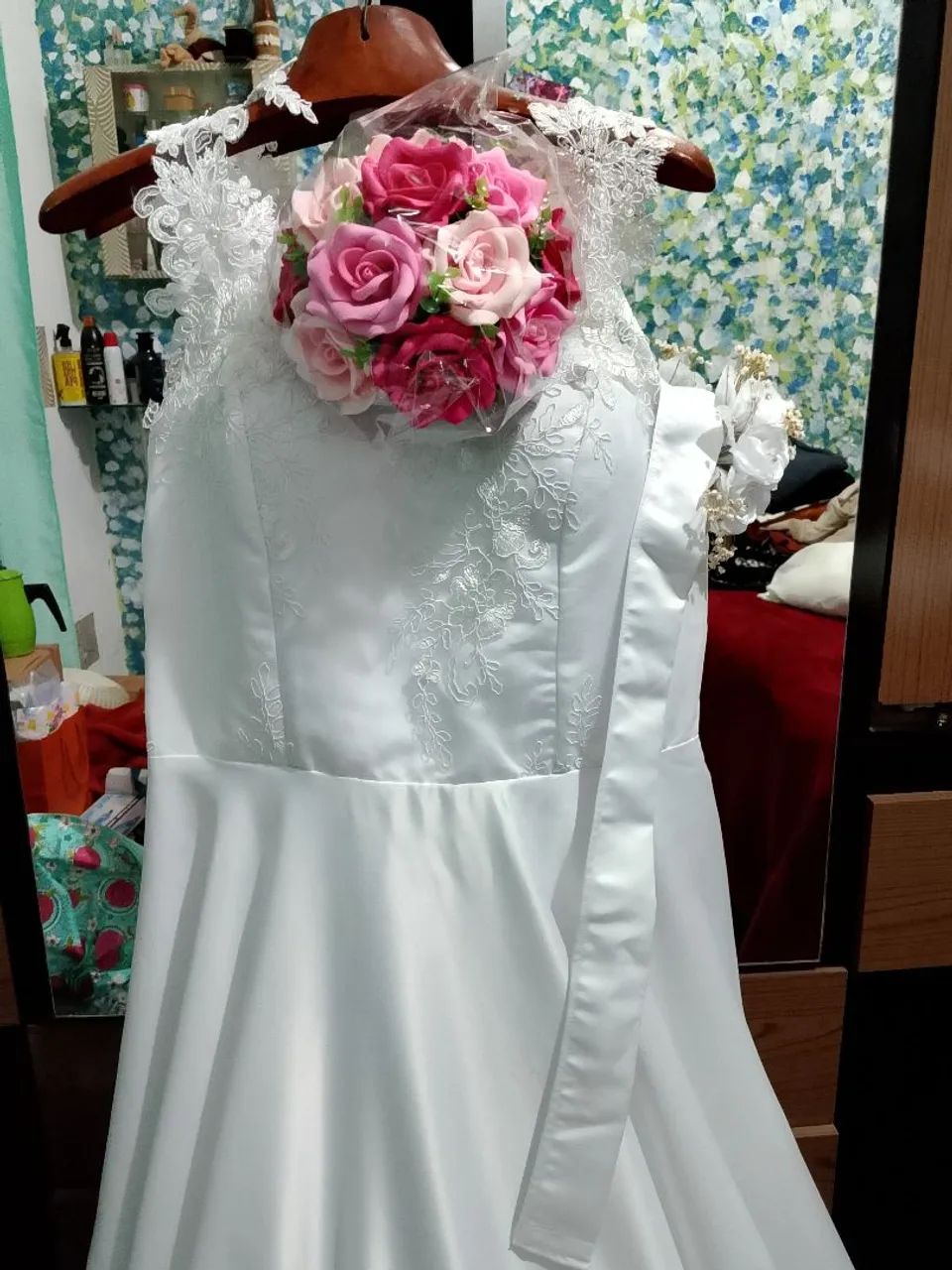 Vestido de noiva com anágua venda somente pela plataforma olx - Foto 3