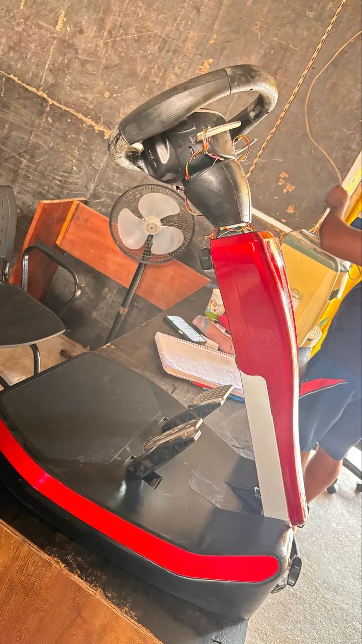 Simulador de corrida Ferrari Thrustmaster ? - Foto 3