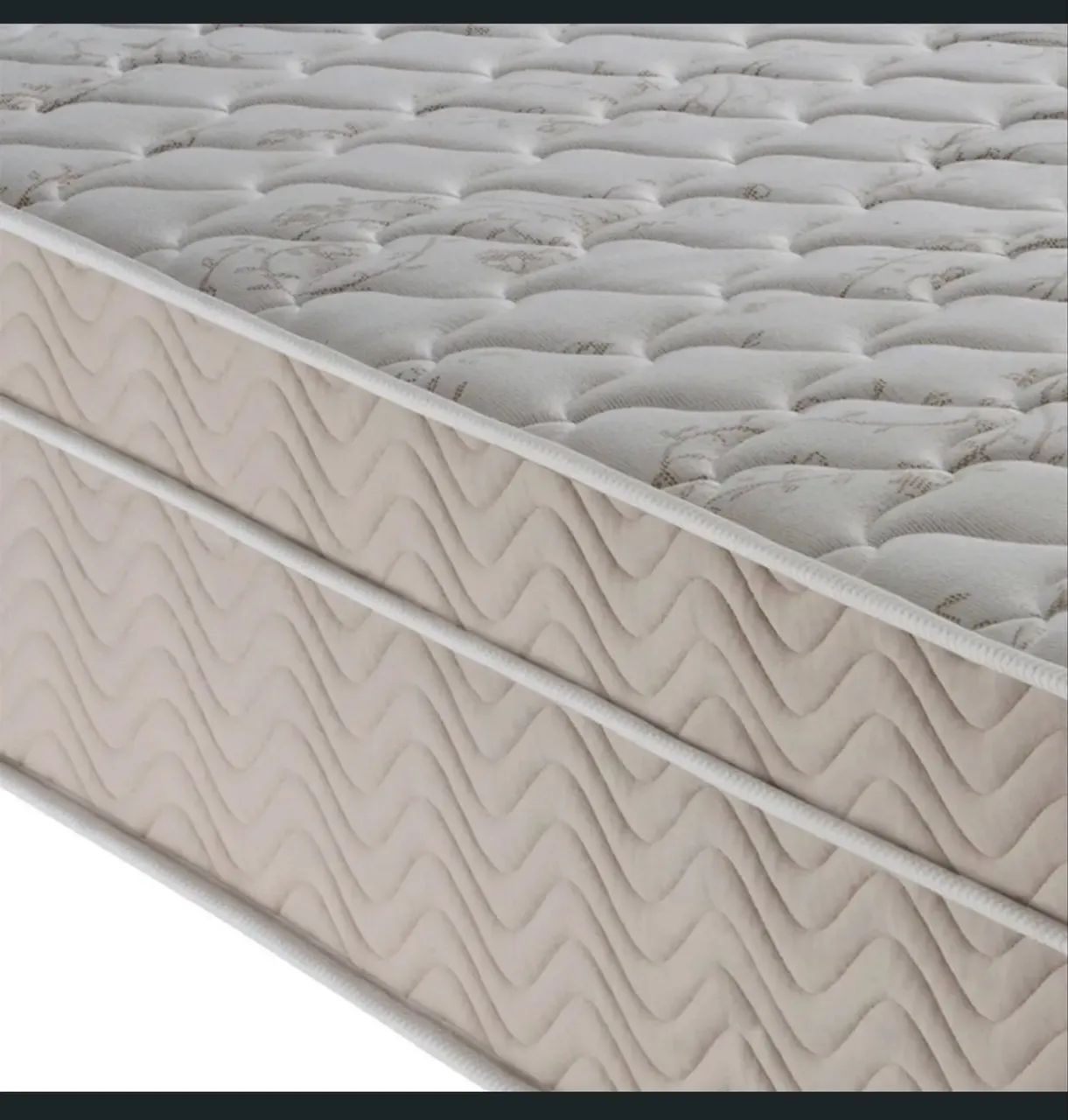 Cama super king sise com cabeceira de madeira - Foto 2