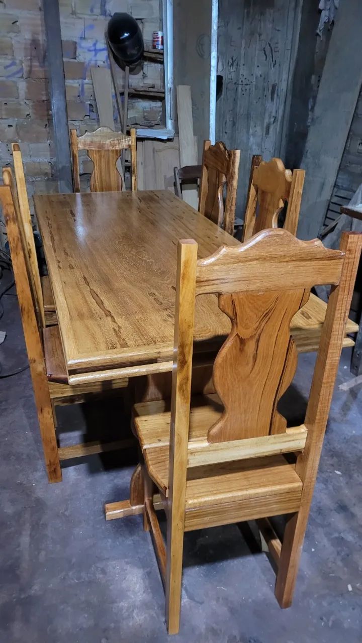 Mesa de jantar madeira maciça com 6 cadeiras  - Foto 3