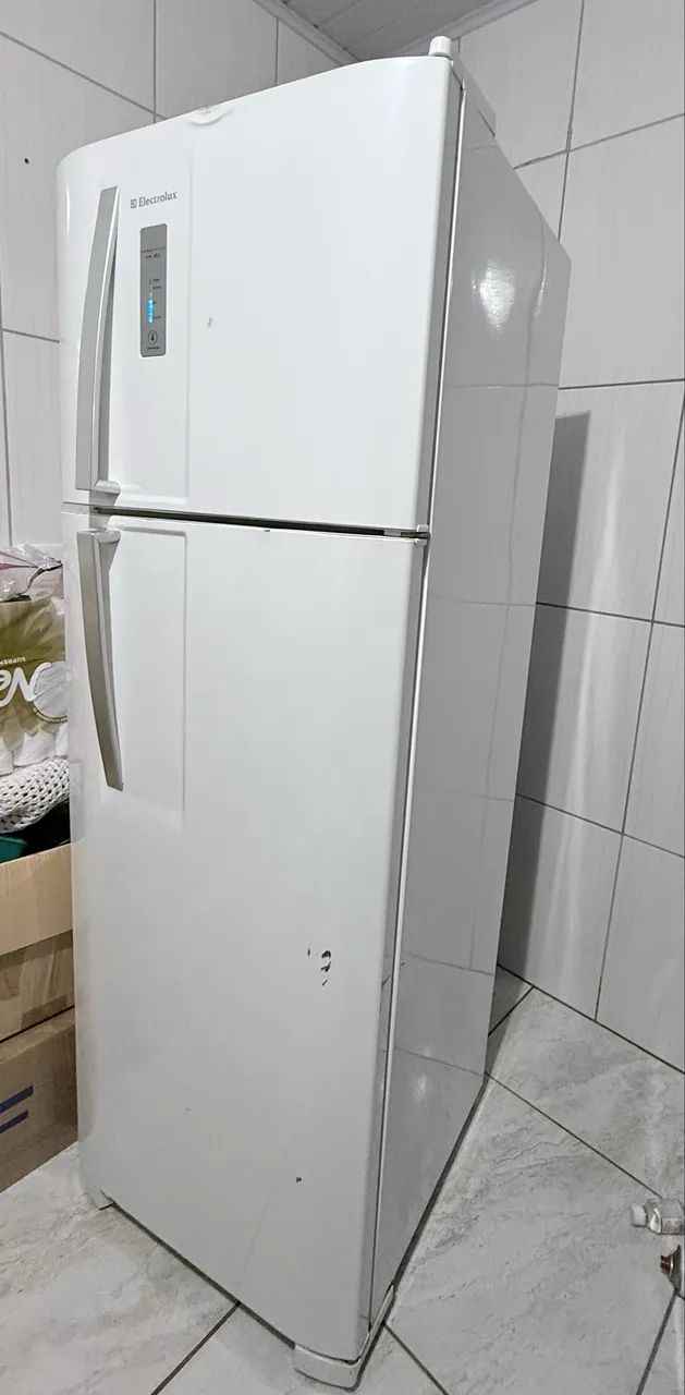 VENDE-SE GELADEIRA ELECTROLUX  - Foto 2