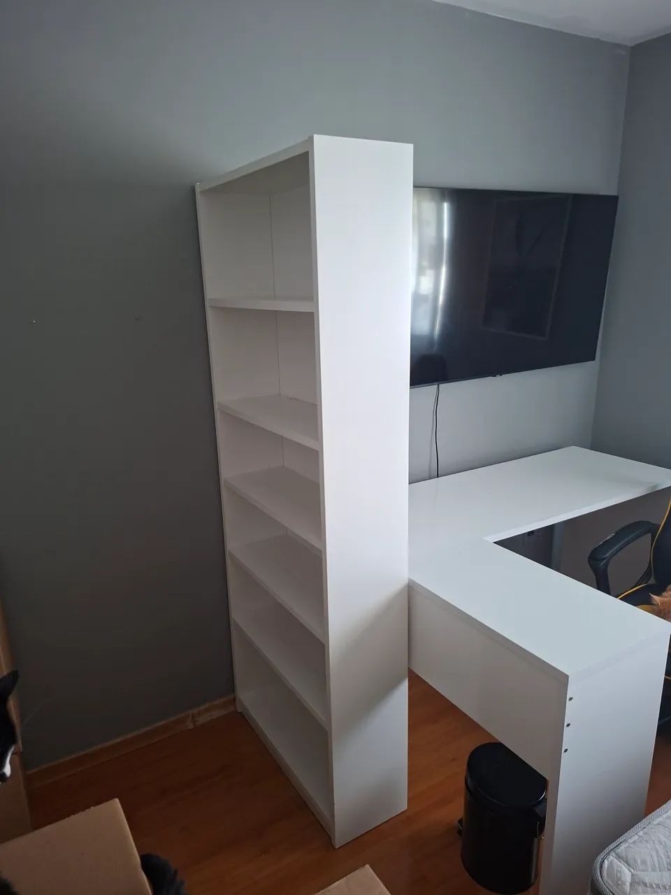 Conjunto 2 estantes para quarto