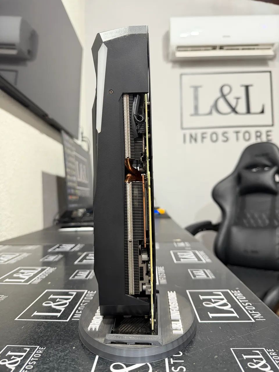 RTX 3070 8GB AORUS MASTER - Foto 2