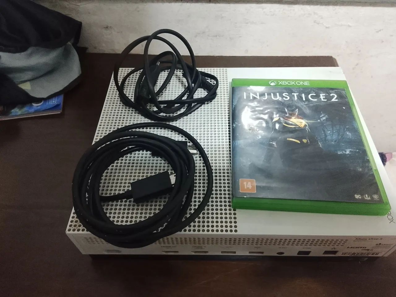 Xbox One S 1TB + Jogo 