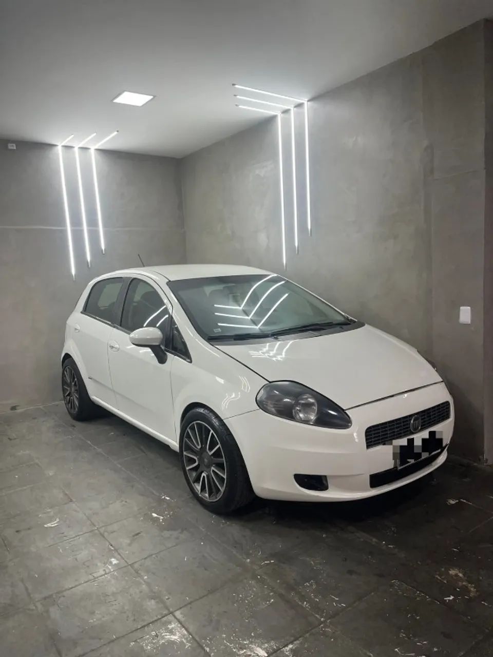 Fiat Punto ESSENCE 1.6 FLEX 16V 5P 2011