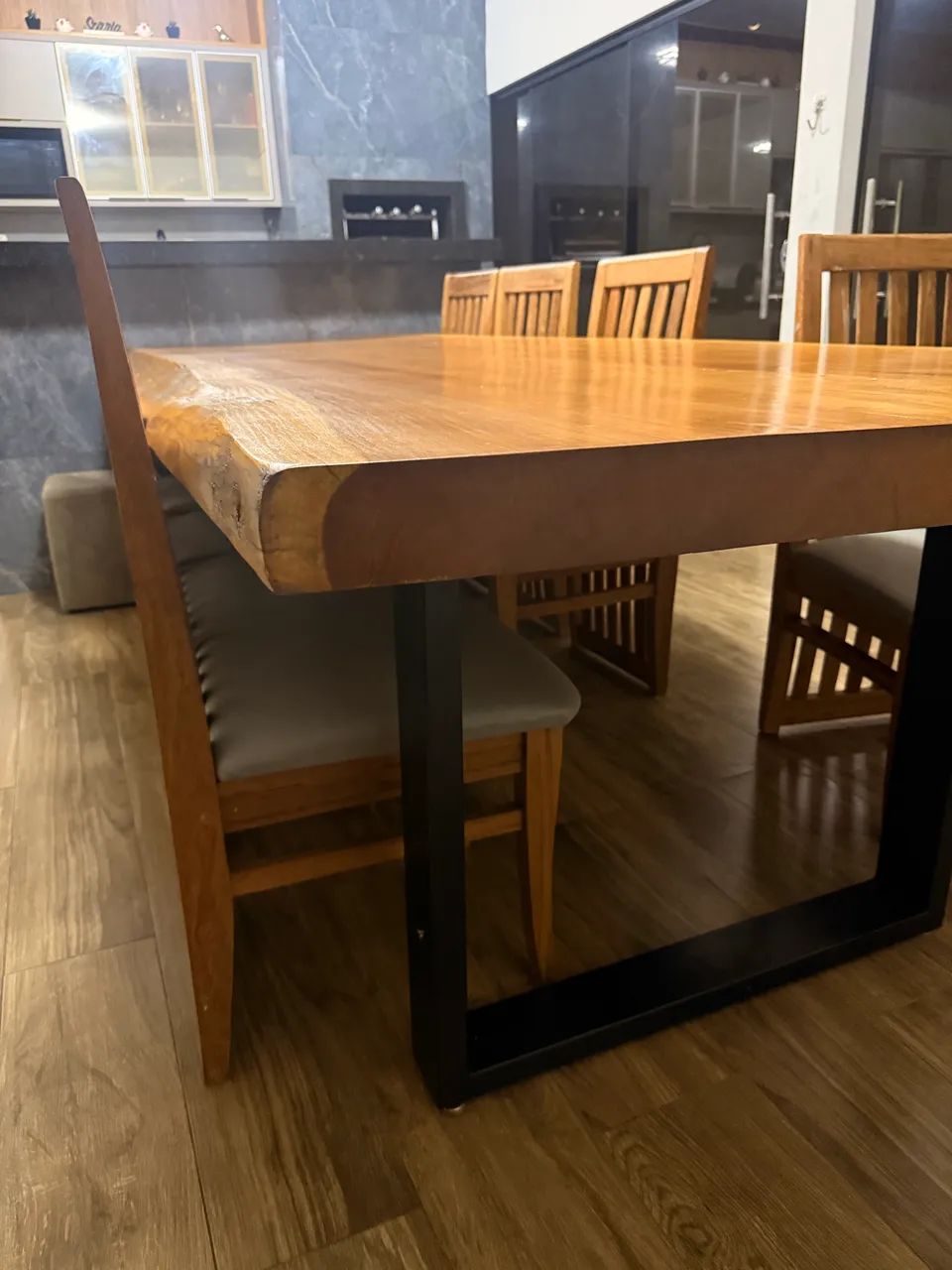? CONJUNTO DE MESA DE JANTAR + 8 CADEIRAS - Foto 3