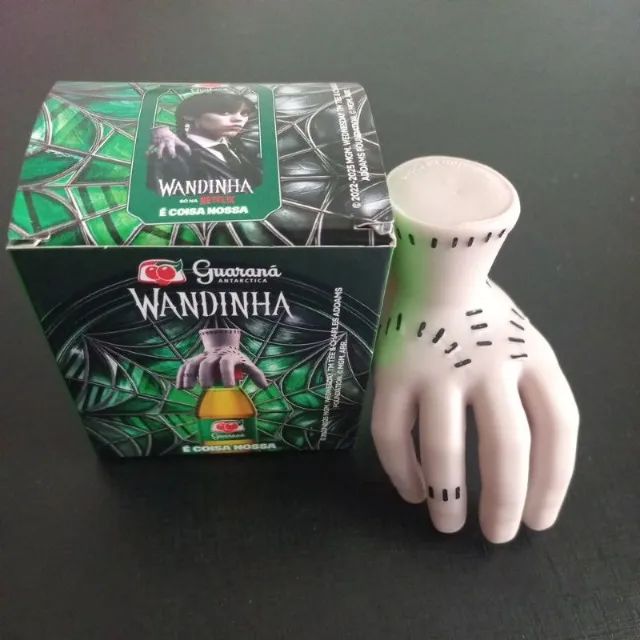 Mãozinha da wandinha!