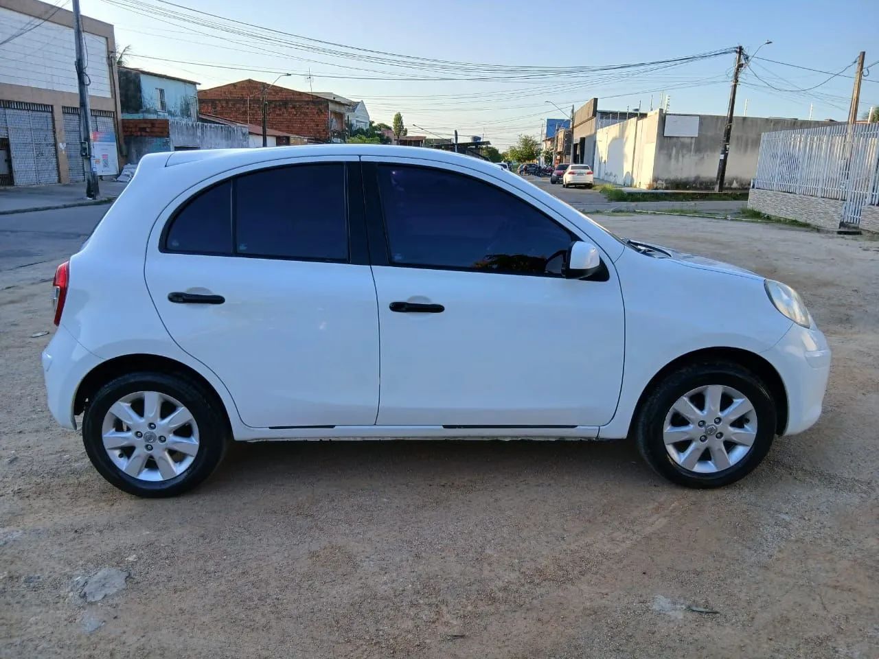 Nissan March MARCH SV 1.6 16V Flex Fuel 2013