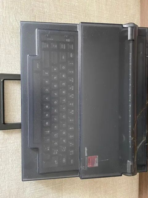 Maquina de escrever Olivetti Praxis 20