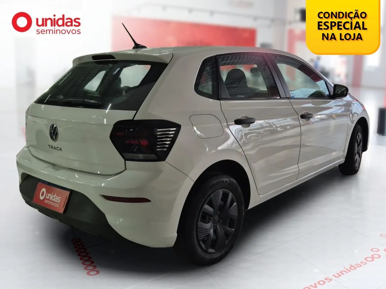 Volkswagen Polo Track 1.0 Flex 12V 5p, foto 5 de 11