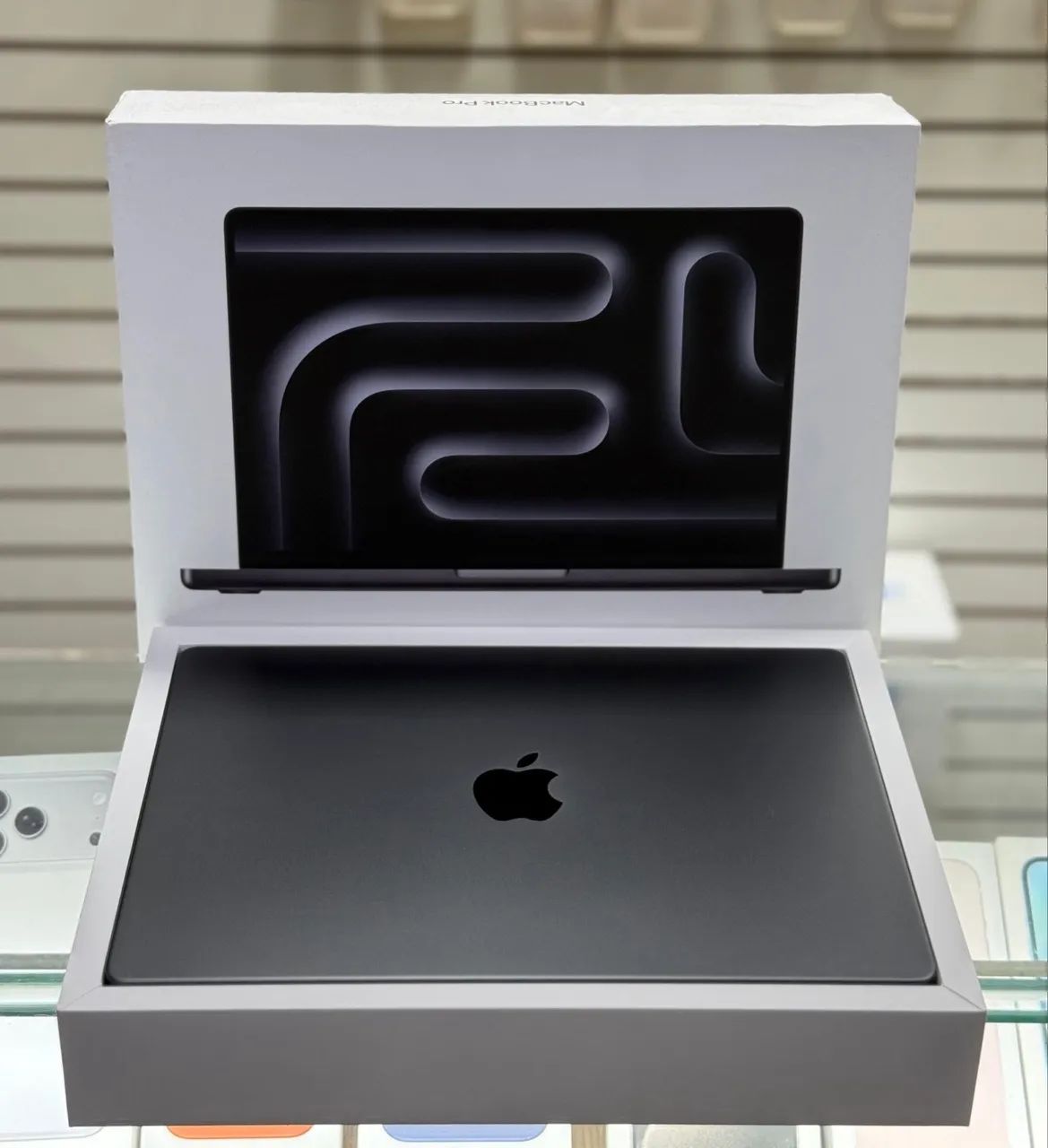 Macbook pro 14 polegadas m4 16gb / 512gb garantia até 07/08/2026 bateria 100% ( 16 / 512 )