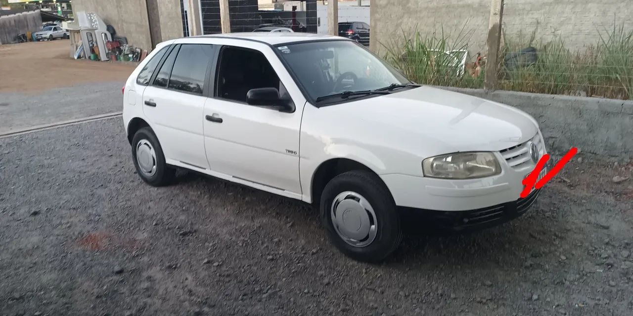 Volkswagen Gol GOL TRENDLINE 1.0 T.FLEX 8V 5P 2014