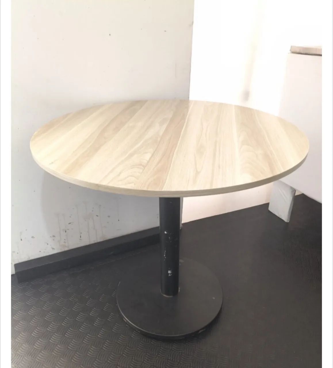 Mesa sem avarias 