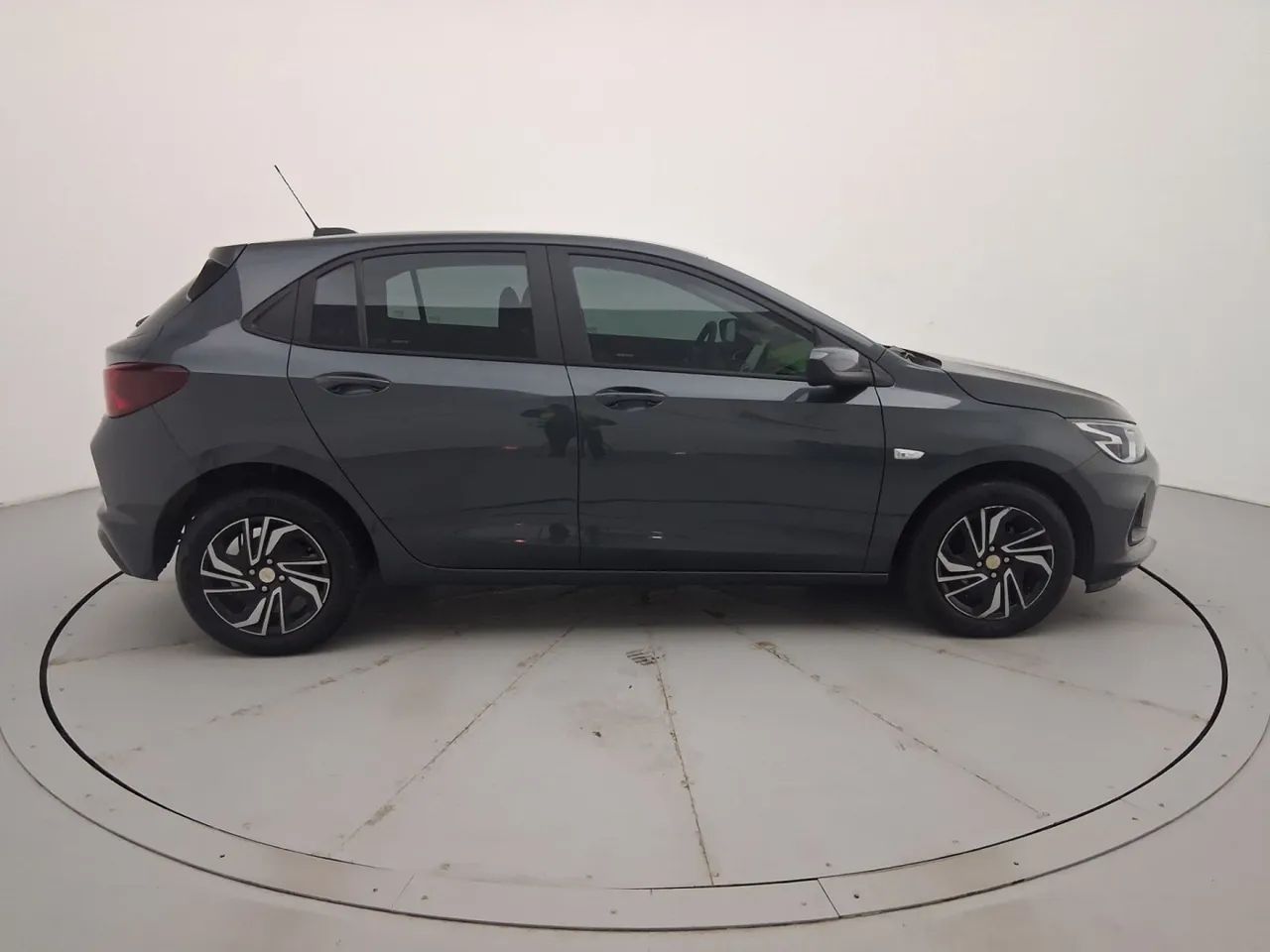 Chevrolet Onix Hatch LT 1.0 12V Flex Mec. 4P, foto 6 de 18
