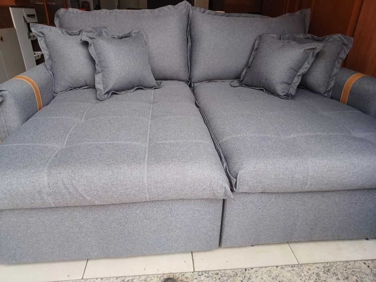 Sofá Cama Novo Tem 2.00 de Largura Tecido Linho. - Foto 3