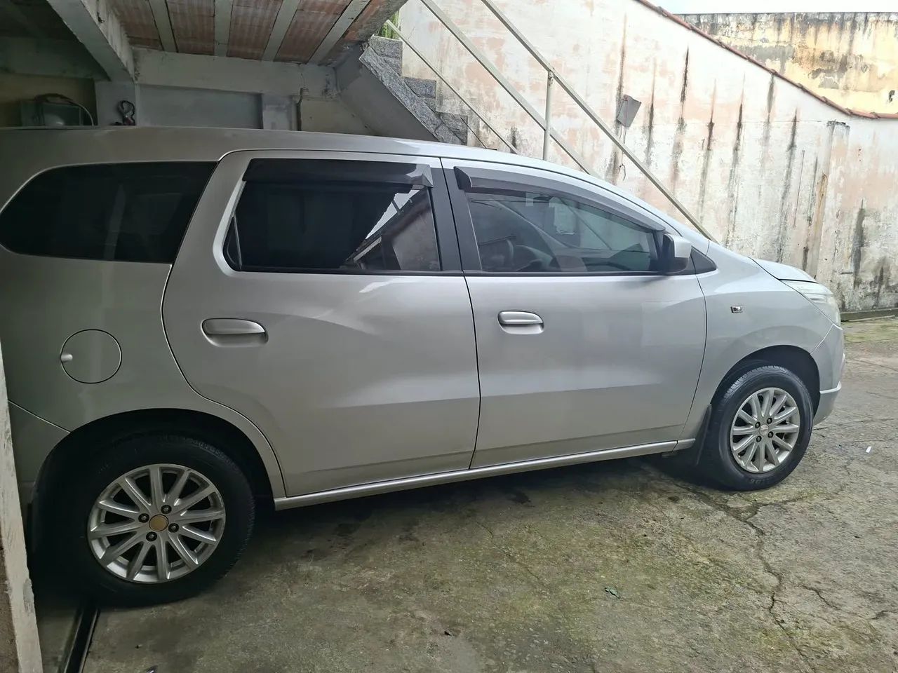 Chevrolet Spin LT 1.8 8V ECONO.FLEX 5P MEC. 2013