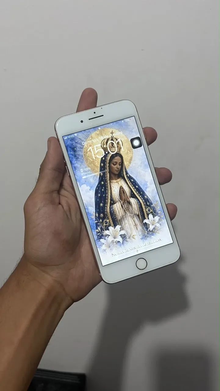 iPhone 8 Plus 