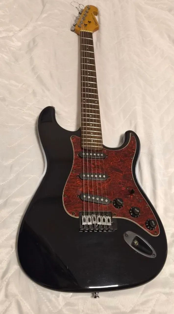 Guitarra stratocaster Giannini 