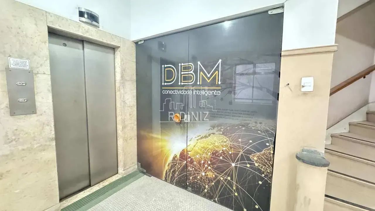Conjunto Comercial. Av. Almirante Barroso.