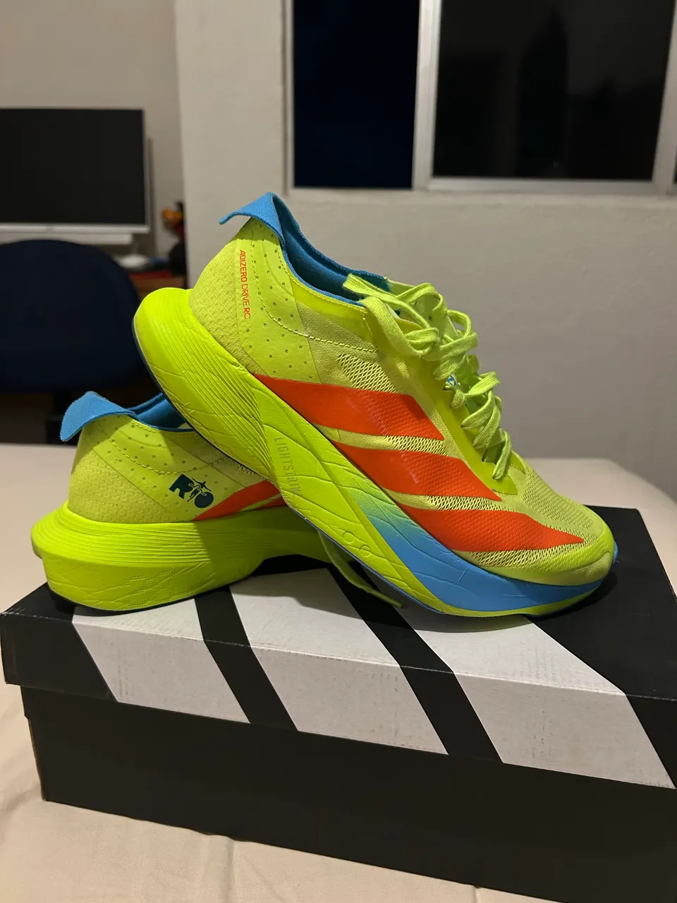Chuteira mizuno morelia Neo II, original - Calçados Esportivos