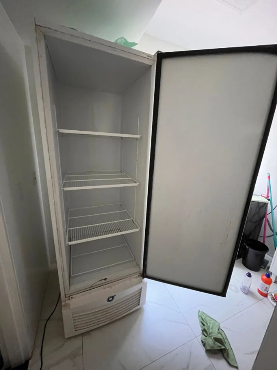 FREEZER VESTICAL 570L - Foto 2