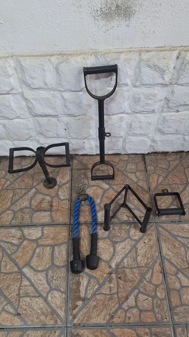 Kit Acessórios para Academia / Musculação - Puxadores e Caneleiras - Foto 3