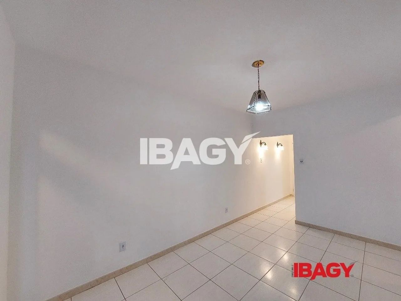 Excelente Apartamento 2 dormitório(s) em Centro - Florianópolis - Foto 4