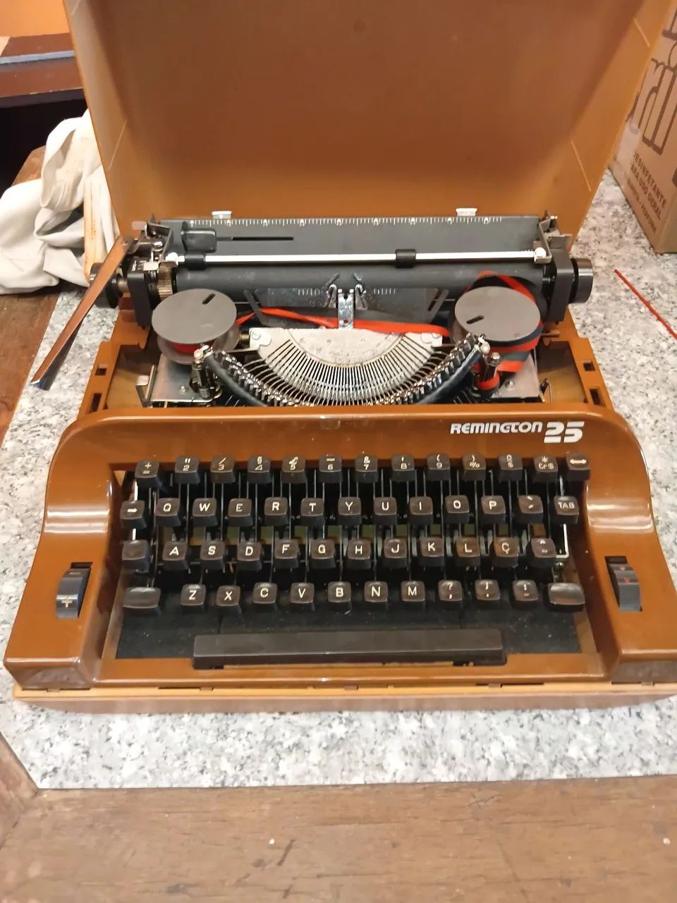Antiguidade dos anos 70 maquina de escrever 