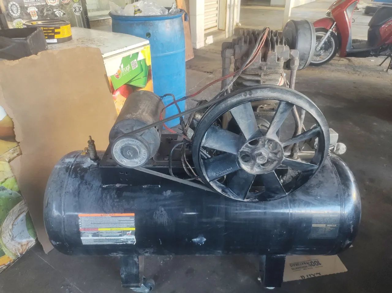 Compressor 200 litros Schulz bravo  - Foto 2