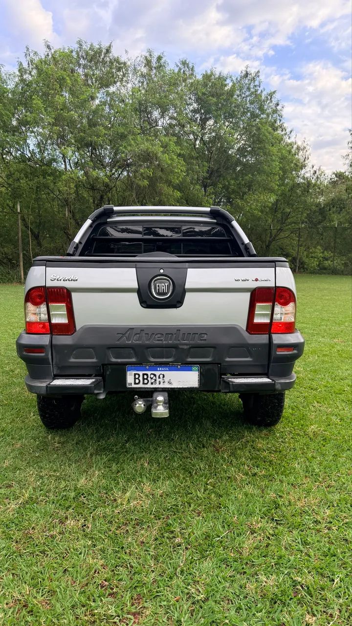 Fiat Strada Adventure1.8/ 1.8 Locker Flex CD 2012 - Foto 4