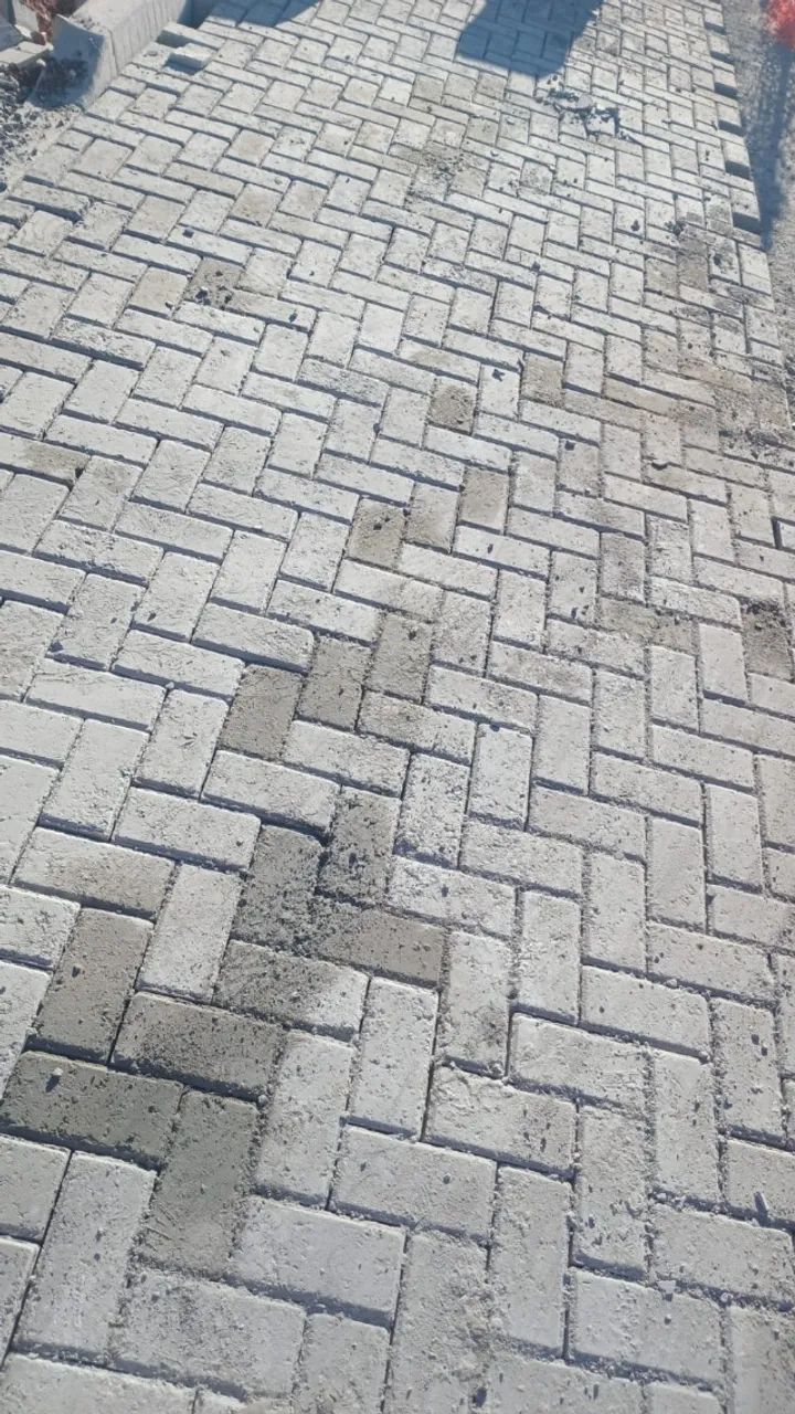 Colocação de paver faça seu orçamento serviço com qualidade e agilidade 
