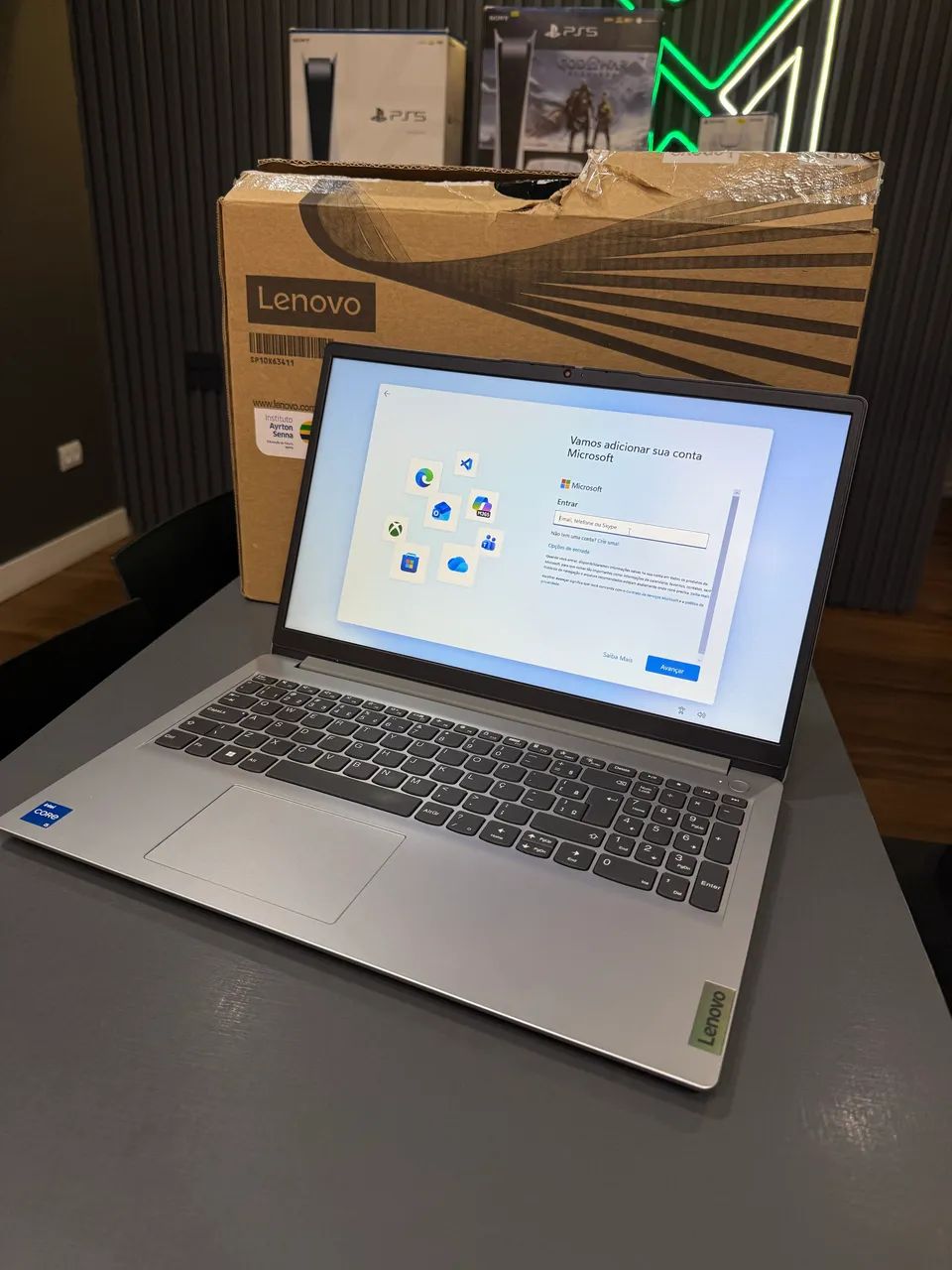 Notebook Lenovo na caixa sem detalhes - entrego - Foto 3