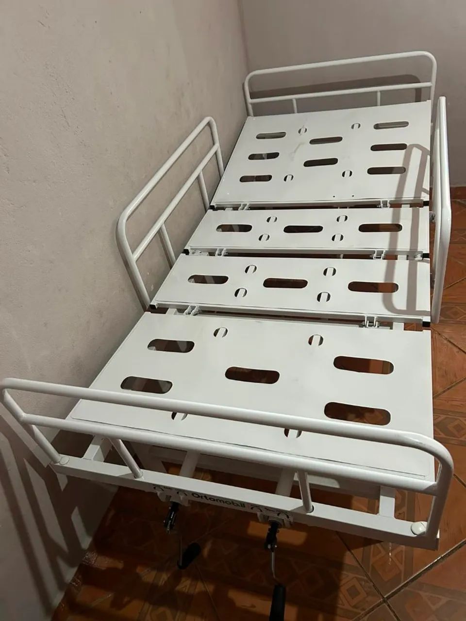 Cama hospitalar articulada - Foto 4