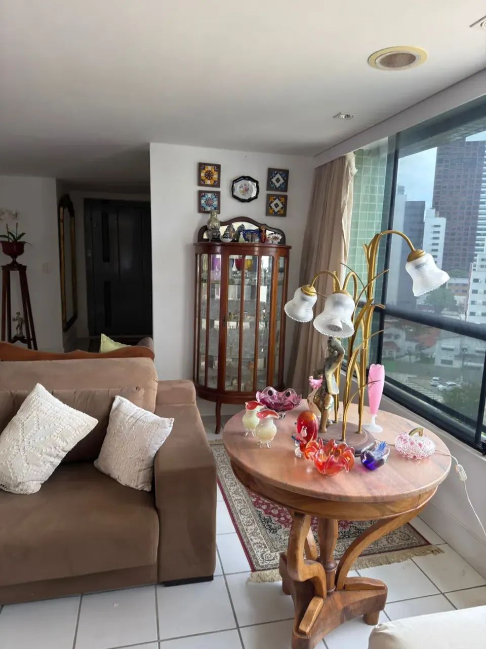 APTO MOBILIADO 3 SUÍTES EM PETRÓPOLIS - Foto 4
