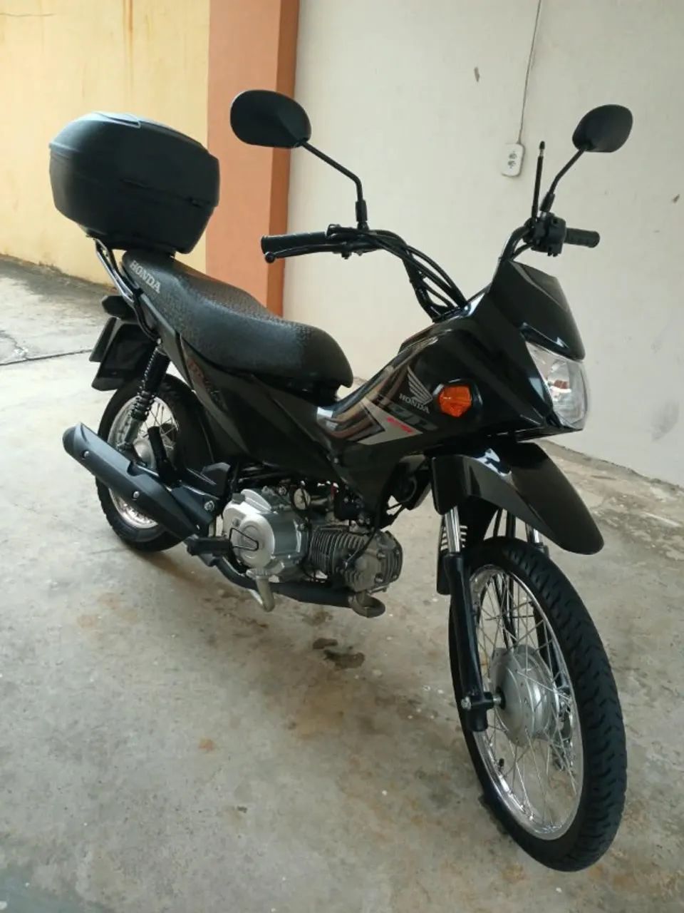 Pop 110i muito nova