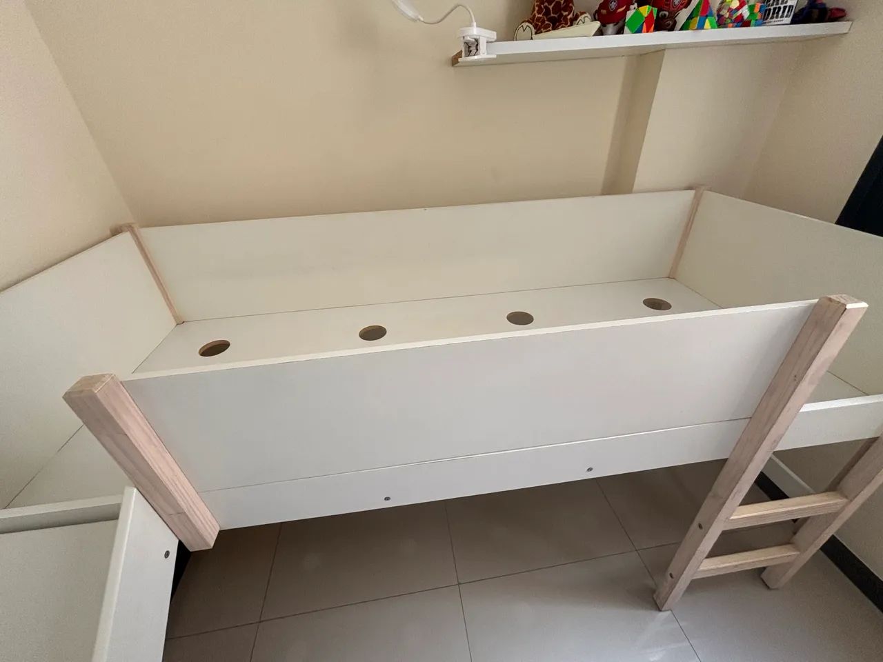 Cama infantil com escorrega  - Foto 3