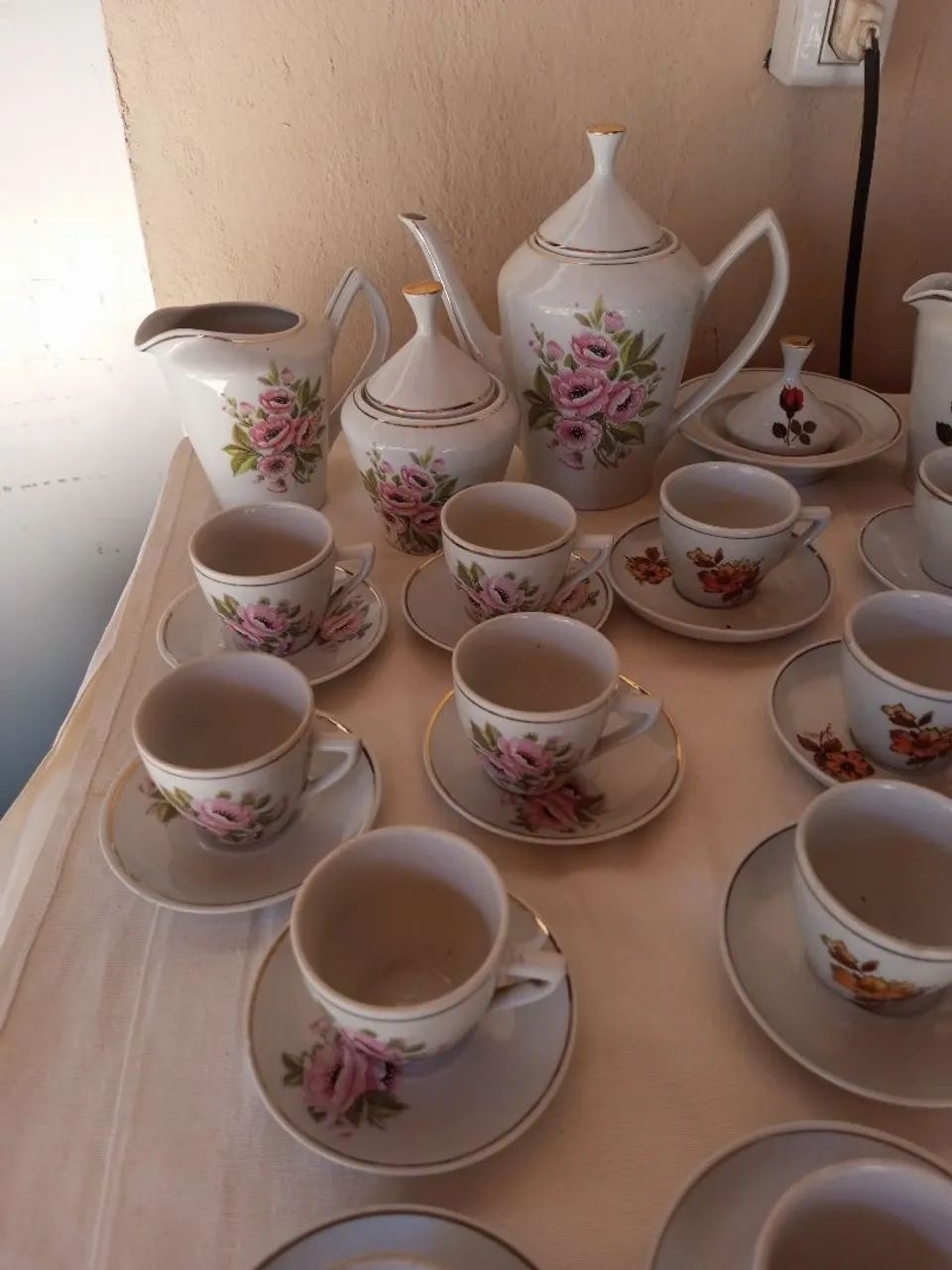 Conjunto de Porcelana Antiga - Foto 2