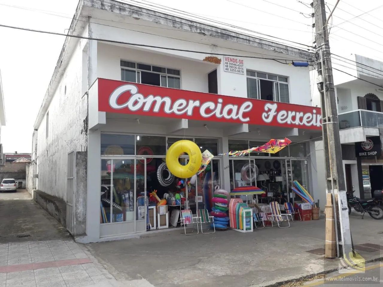 Prédio Comercial para Venda em Imbituba, Centro, 5 dormitórios, 3 suítes, 1 banheiro