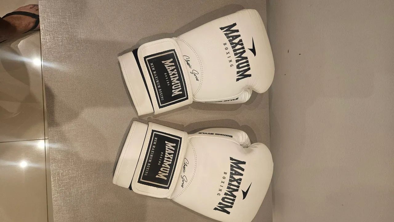 Luva de boxe Maximum 12oz branca