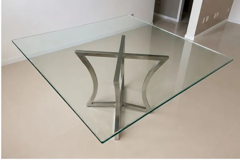 MESA DE JANTAR - TAMPO DE VIDRO E BASE EM AÇO INOX - Foto 3